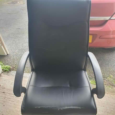 Photo of free Office chairs (Twyford RG10) #4