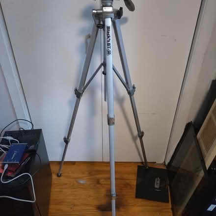 Photo of free BT-50 Tripod (Craig Henry Area (Woodroffe)) #1