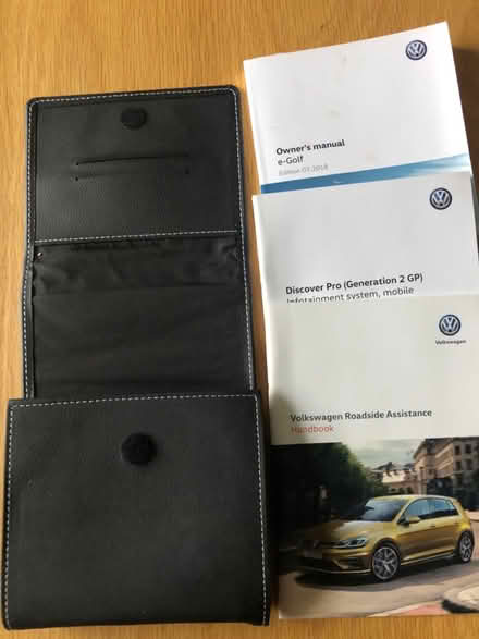 Photo of free EGolf manual and case (Hitchin SG4) #1
