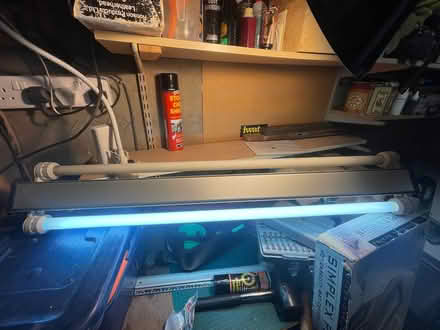 Photo of free Fluorescent light unit. (Hivings Hill) (Chesham HP5) #1