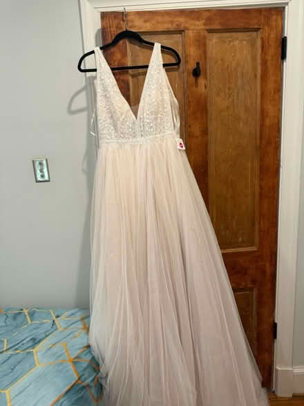 Photo of free Size 14 sample wedding dress (Hyattsville) #1