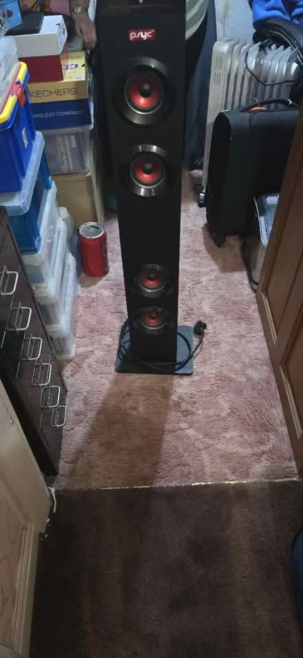 Photo of free Speaker (de21 6qu) #1