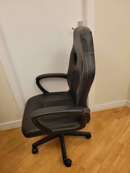 Photo of free Office chair (Edinburgh EH7) #2