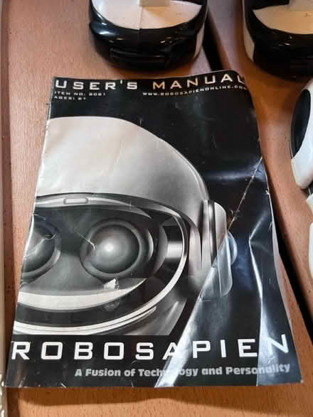 Photo of free Robosapien robot toy (Lambs Green RH12) #2