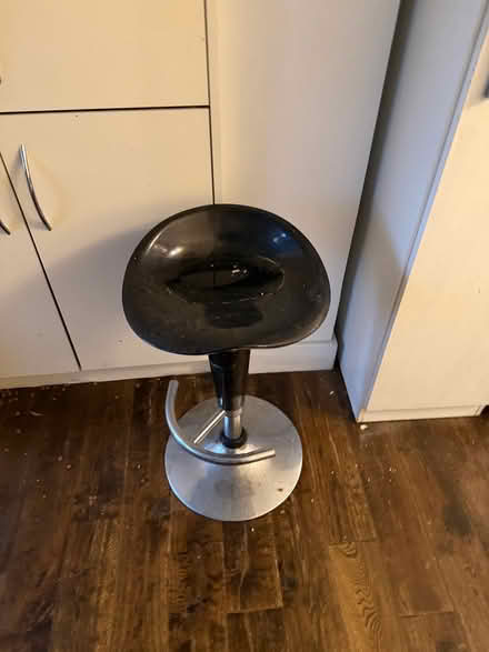 Photo of free breakfast bar stool (Ealing TW8) #1