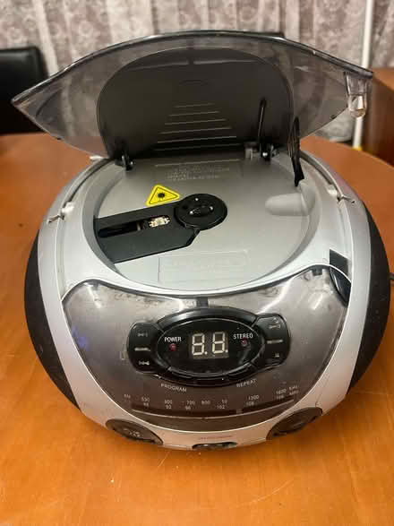 Photo of free Radio/ CD player (Broxtowe NG8) #2