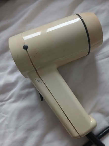 Photo of free Hairdryer (New Parks LE3) #3