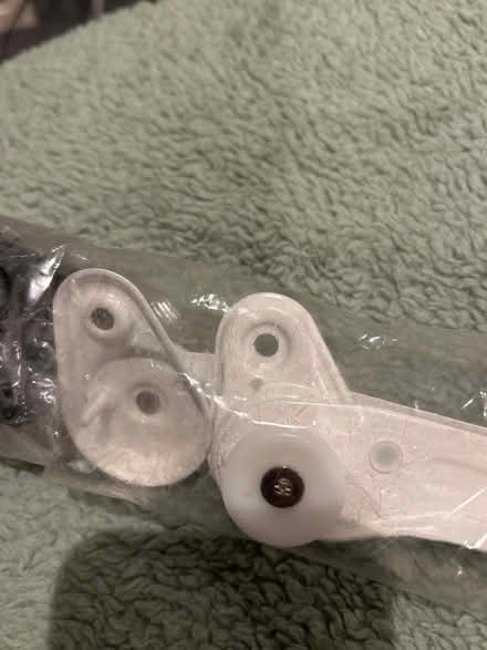 Photo of free IKEA drawer fixings (CR7) #4