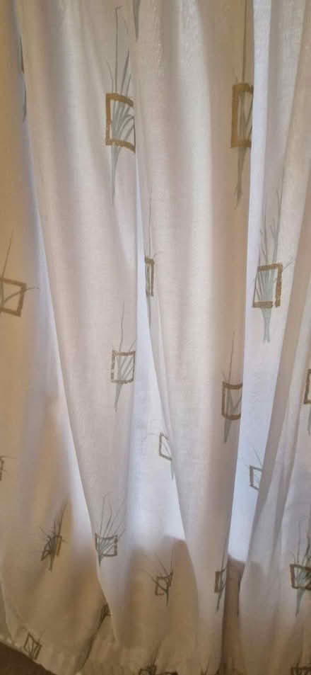 Photo of free 2 pairs of curtains (Bracknell RG12) #4