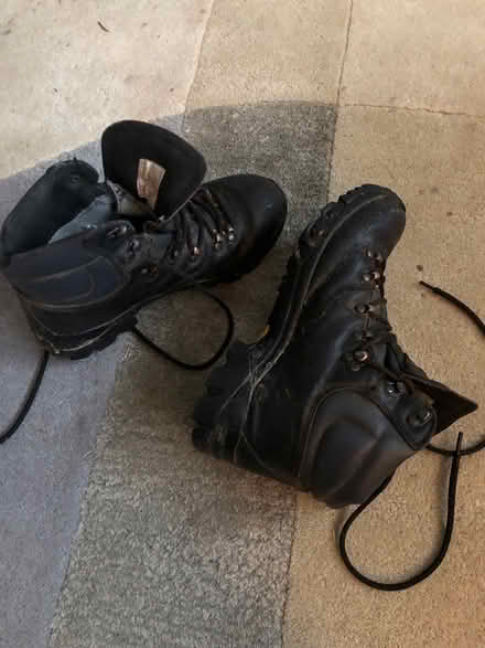 Photo of free Ladies leather walking boots (Peckham) #1