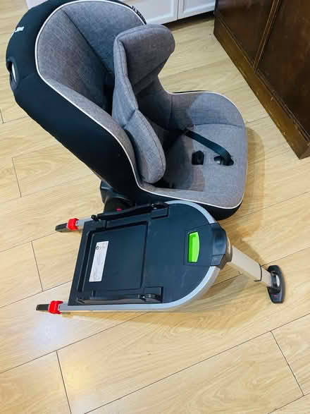 Photo of free Child car seat (Se279) #4
