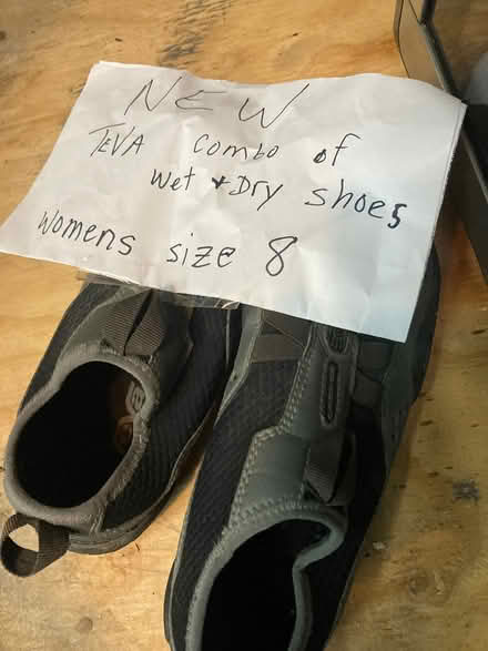 Photo of free Size 8 Teva combo wet dry shoes (Foothill Boulevard Cupertino) #1