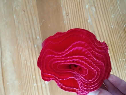 Photo of free Flower claw clip (Lewisham SE3) #2