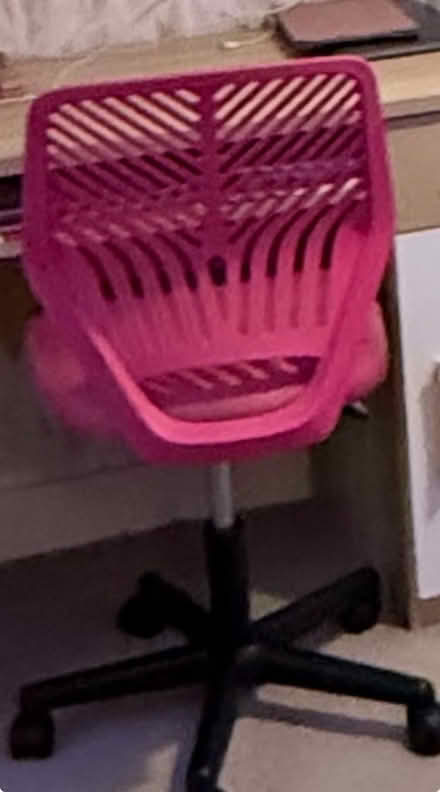 Photo of free pink desk chair (Buntingford SG9) #2