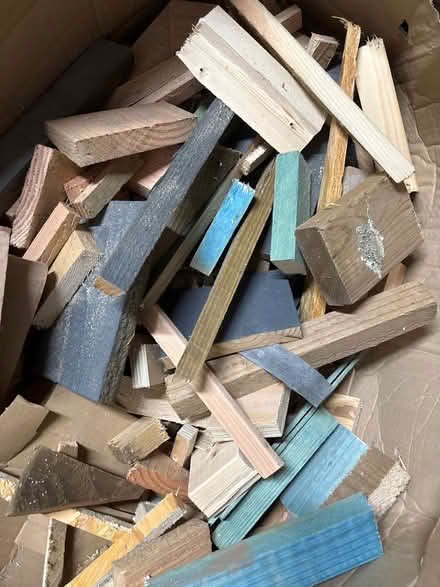 Photo of free 5 boxes of mixed wood off cuts (Hay on Wye) #2
