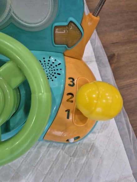 Photo of free mini steering wheel (HD6 brighouse) #1