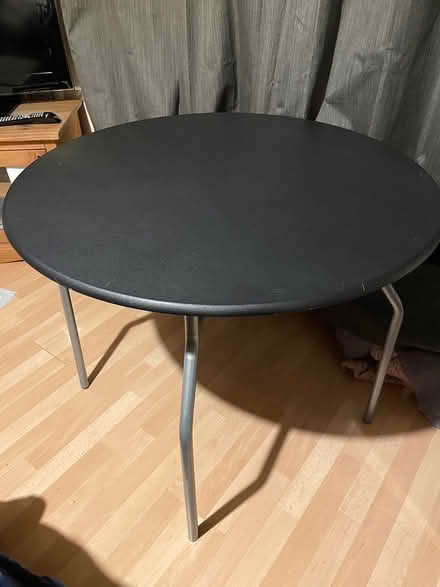 Photo of free Dining table & 4 chairs (Derby DE6) #2