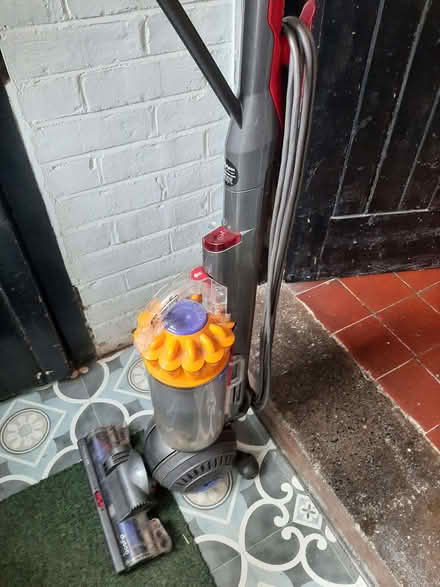 Photo of free Dyson dc40 upright (Divinity Road OX4) #1
