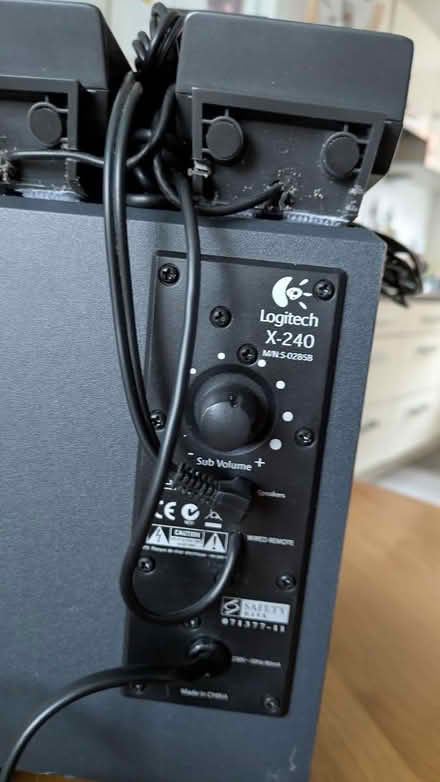 Photo of free Logitech X-240 2.1 speakers (BA5 Wells) #1