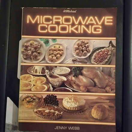 Photo of free Microwave cookbook (Chilton DL17) #1