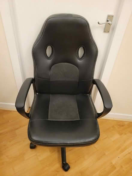 Photo of free Office chair (Edinburgh EH7) #1