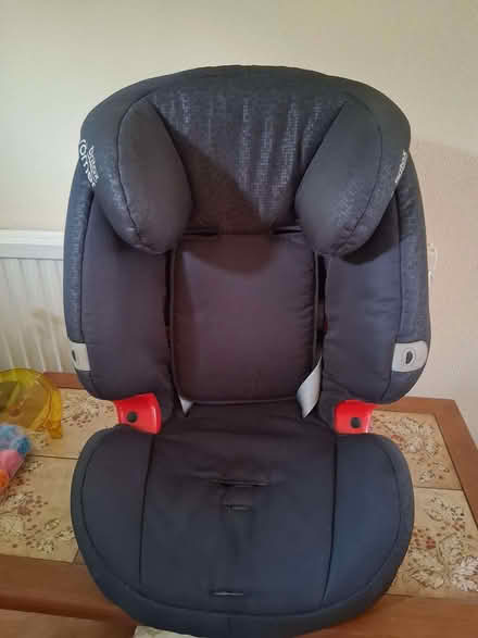 Photo of free Britax Evolva 1-2-3 car seat - barely used (Gleneagles area, Wboro NN8) #1