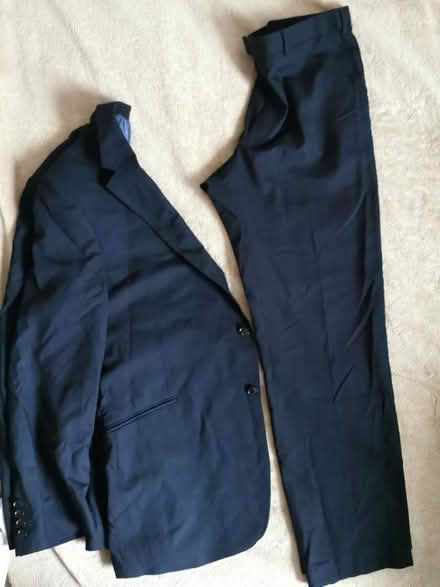 Photo of free Mens navy suit chest46" trs 40"/33" (Toxteth L8) #2