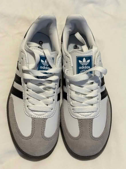 Photo of free New Adidas trainers (BR3) #1