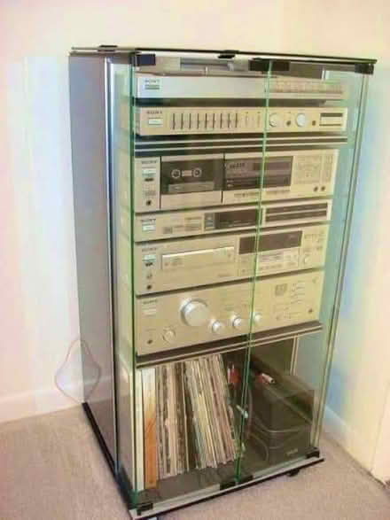 Photo of Retro Hi-Fi (Sevenoaks TN13) #1