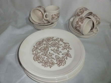 Photo of free Crockery, Cups, Saucers, Plates. (AB10) #1