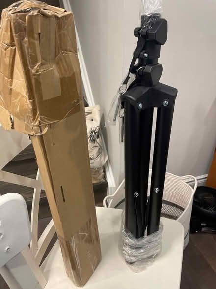 Photo of free Tripod (Holland Landing) #1