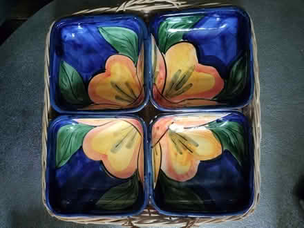 Photo of free 4 hand made bowls in a cane tray. (Whitley Bay NE26) #2