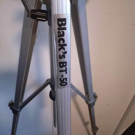 Photo of free BT-50 Tripod (Craig Henry Area (Woodroffe)) #2