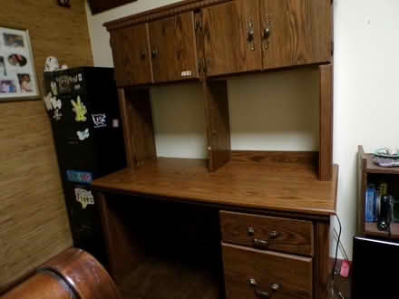 Photo of free desk and hutch (6 miles south of Micanopy) #1