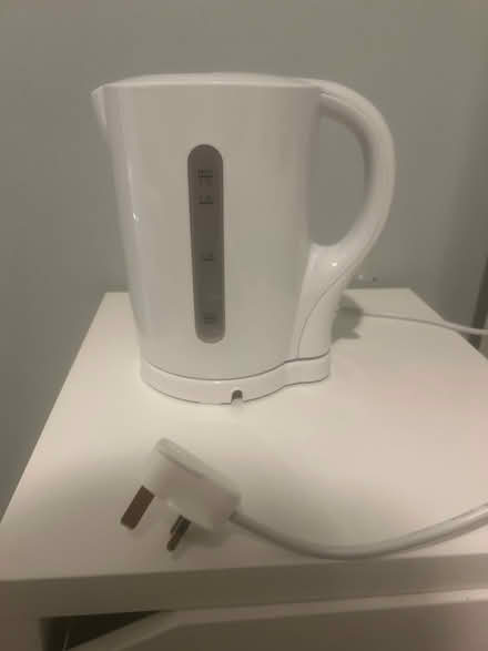 Photo of free Basic kettle (Belle vue Shrewsbury) #1