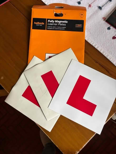 Photo of free Magnetic L plates (RG12) #1