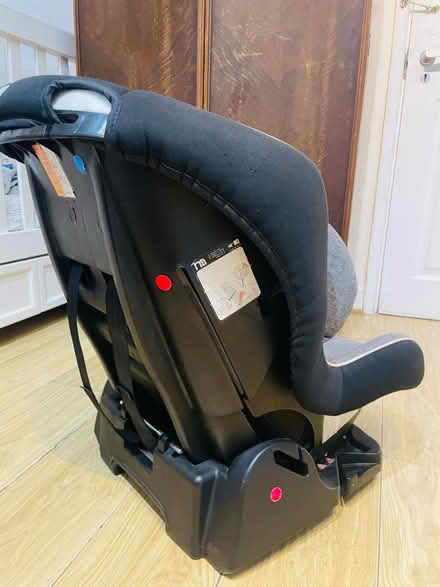 Photo of free Child car seat (Se279) #1