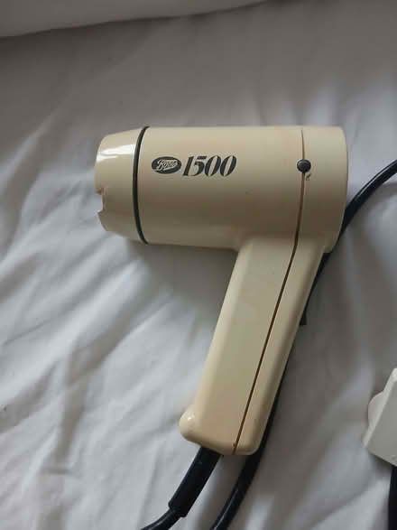 Photo of free Hairdryer (New Parks LE3) #1