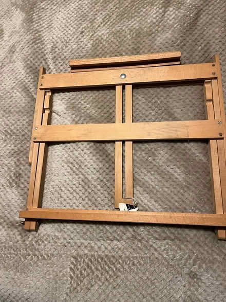 Photo of free collapsible, adjustable easel (Bridgewood Gate ME5) #2