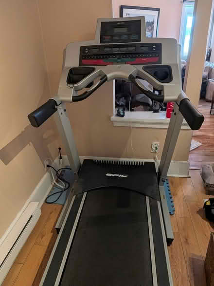 Photo of free Treadmill (Hull Quebec) #1