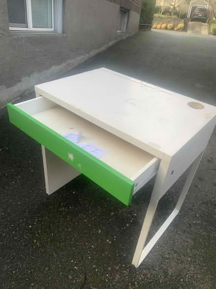 Photo of free IKEA desk (queen anne) #1