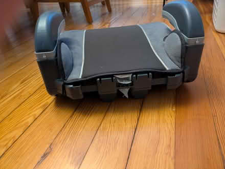 Photo of free Car booster seat (East Somerville) #2