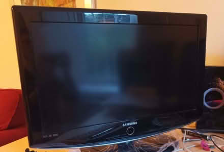 Photo of free 26 inch Samsung TV (Hyndland G11) #2