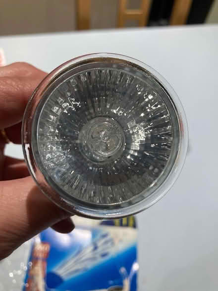 Photo of free Halogen GU10 bulb (Loughton IG10) #4