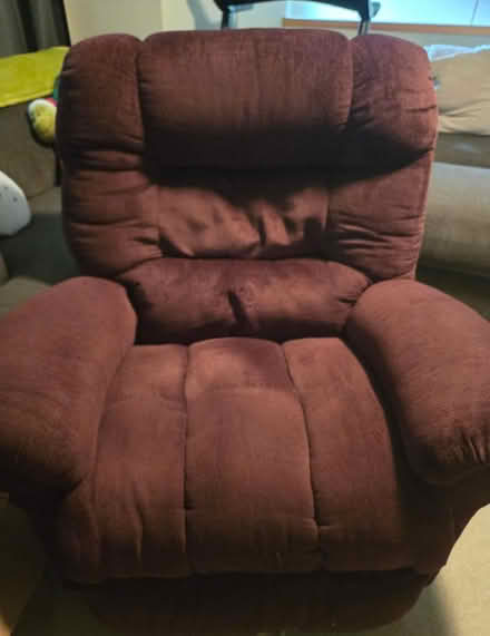 Photo of free Rocker recliner (Tigard) #1