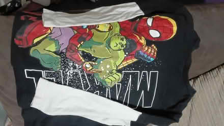 Photo of free kids cartoon marvel long sleeved top - boys (Lewisham SE13) #1