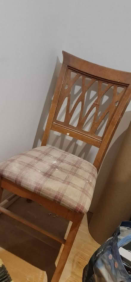 Photo of free Dining Table chairs 6 qty (Cowley OX4) #1