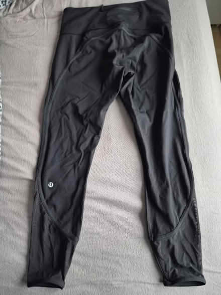 Photo of free Lulu melon 3/4 leggings UK size 8 (HA7) #4