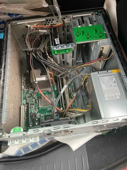 Photo of free Win10 pc (ealing W5) #1