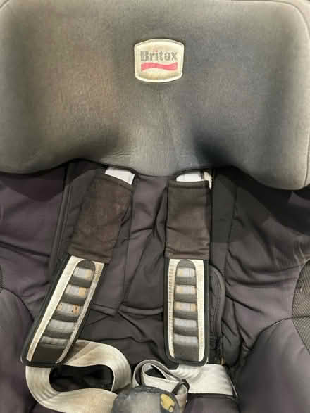 Photo of free Car seat (OX11) #2